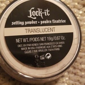 Kat Von D setting powder